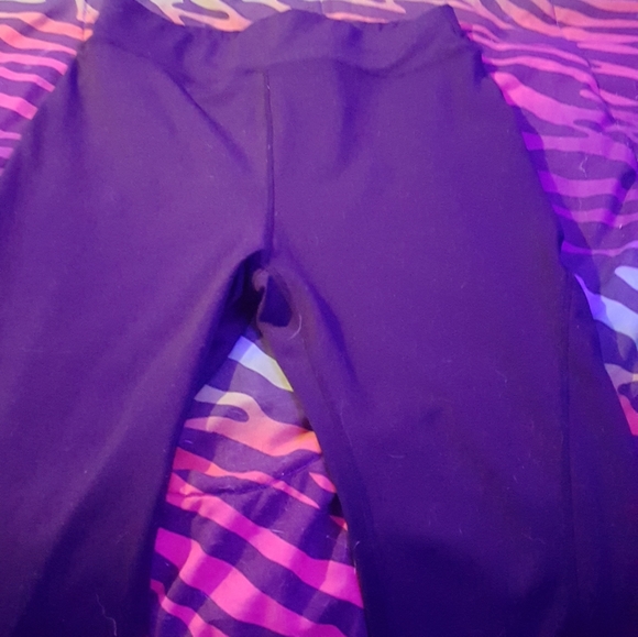 Black leggings with pockets - Picture 2 of 3